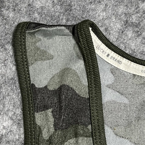 Lucky Brand Camo Green Tank Top Shirt Womens L Top Soft Lounge Casual Athleisure - Picture 7 of 11